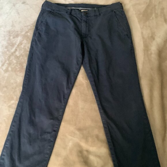Men's St. John's Bay Navy Cargo pants 34x30 - Picture 1 of 4